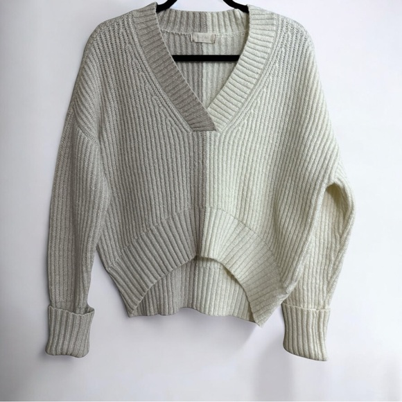 Altar'd State Sweaters - ⭐️Altar'd State Color Block Oversized V Neck Cropped Sweater Women's Size Med